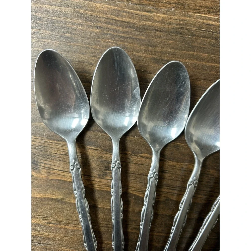 Ekco Eterna MARY ELLEN Place Soup Spoons 7 3/8
